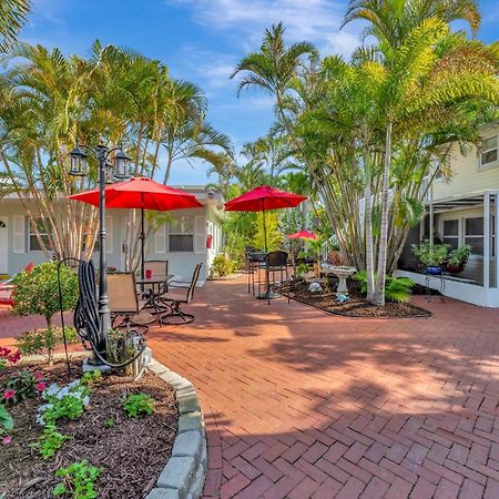 Sea Gem One Bed One Bath Charmer Steps To Beach Bradenton Beach Εξωτερικό φωτογραφία